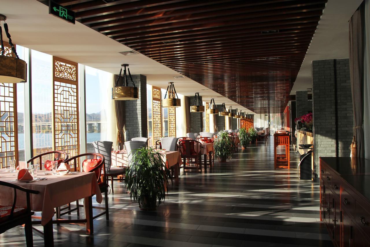 Beijing Dragon Spring Hotel Exterior foto